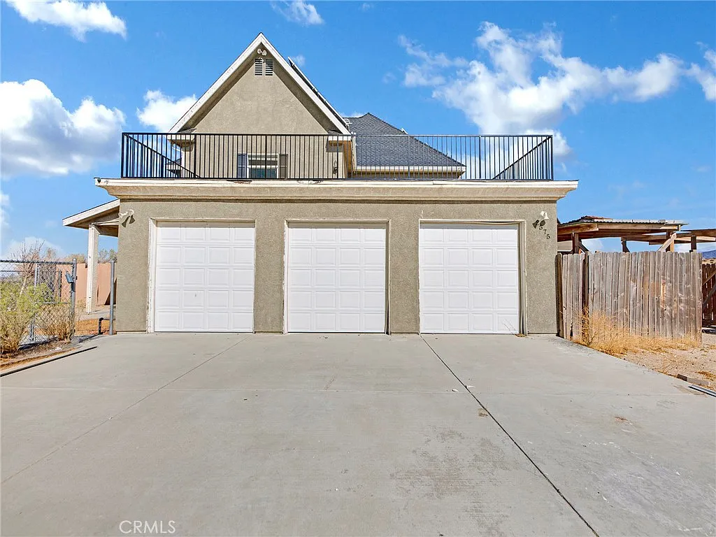 4 bed, 3085 sqft, $5,000 — Photo 1