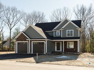 33 Pasture Brook Rd, Attleboro, MA 02703