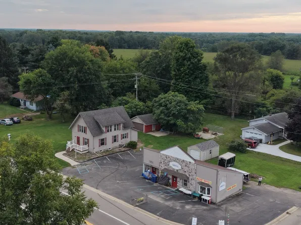 7008 & 7010 M 52 Hwy, Owosso, MI 48867