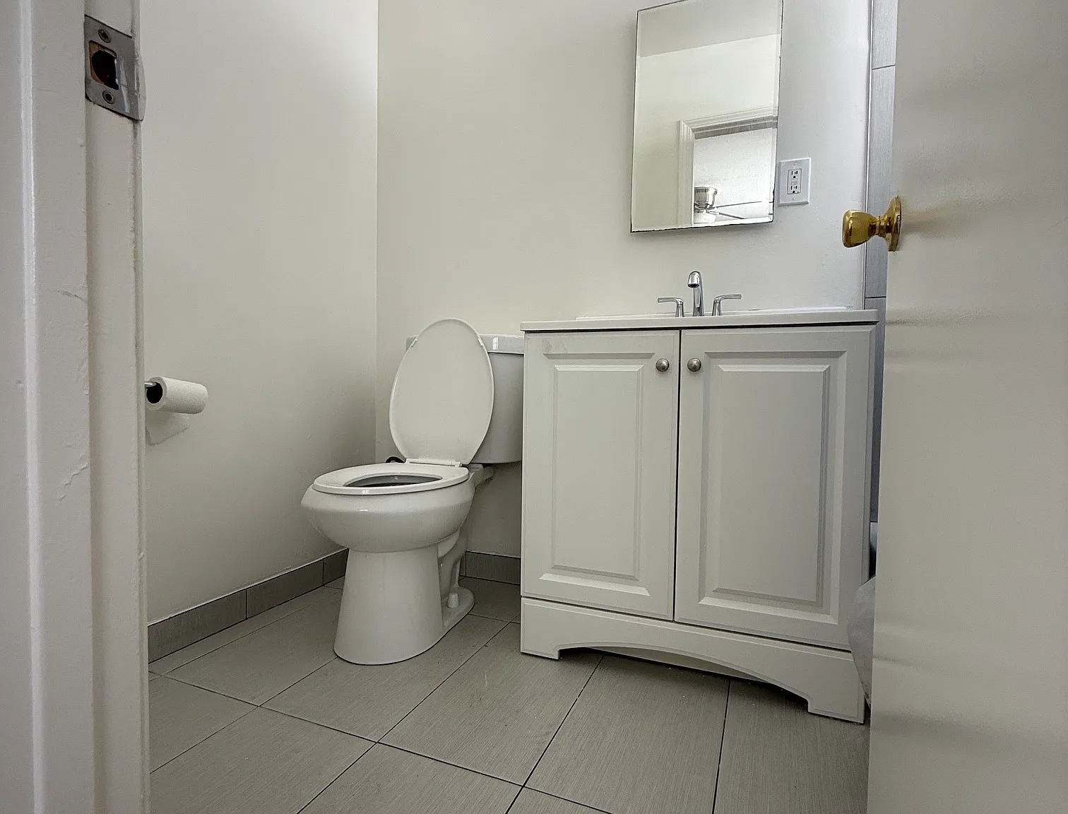 1 bed, 650 sqft, $1,700 — Photo 3