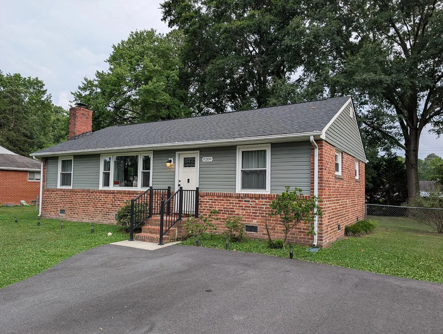 8209 Reinland Dr — Photo 3