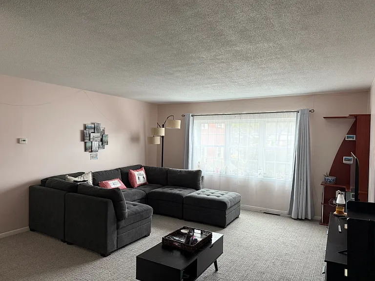 124 Lake Shore Rd #2 — Photo 3