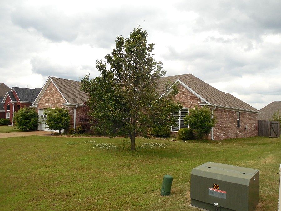 2nd image of 136 Fawn Ridge Dr