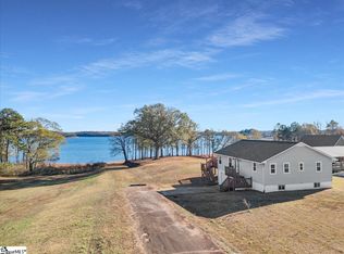 101 Windy Point S, Townville, SC 29689
