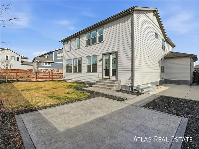 2092 Glean Dr — Photo 40