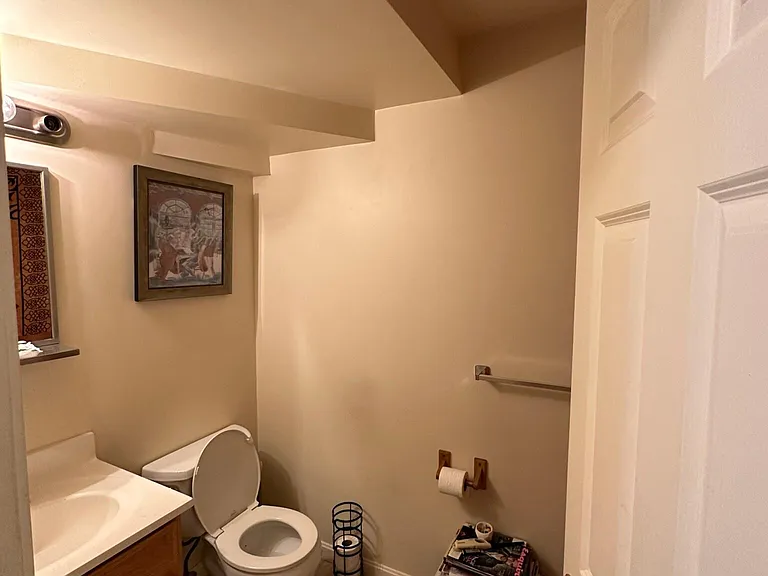 34 Raymond St — Photo 19