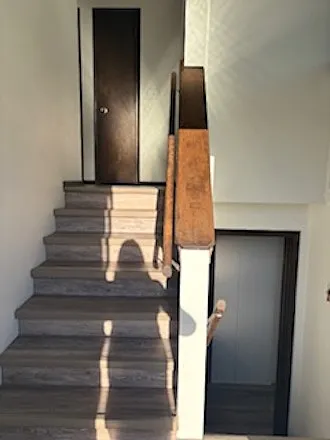 Split entry - 5011 N 129th Ave