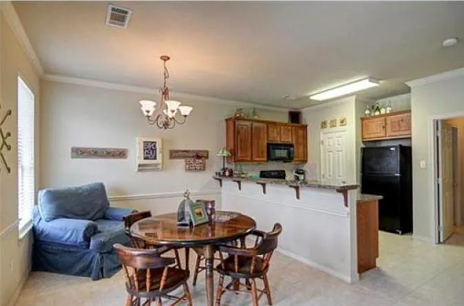 317 Forest Dr — Photo 4