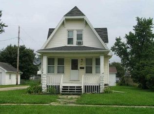 512 E Yeasting St, Gibsonburg, OH 43431
