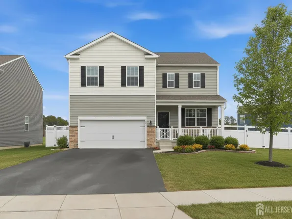 25 Phoebe Dr, Barnegat, NJ 08005