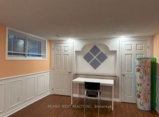 16 Milne Ln, Markham, ON L3P1C7