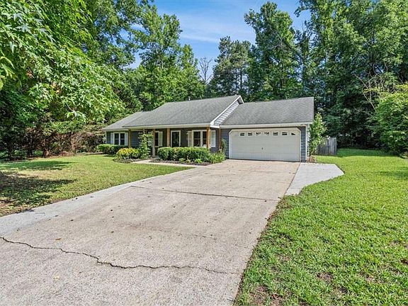 3rd image of 76 Green Elm Way