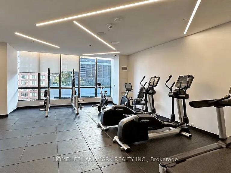 395 Bloor St E #2302 — Photo 38