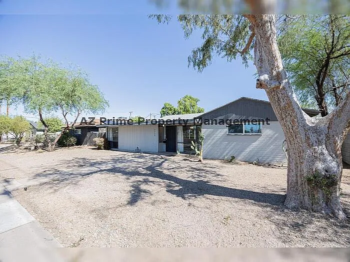 1808 W Thomas Rd — Photo 3