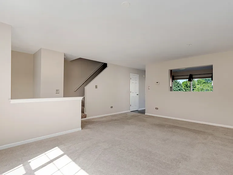 2745 Canyon Dr — Photo 5
