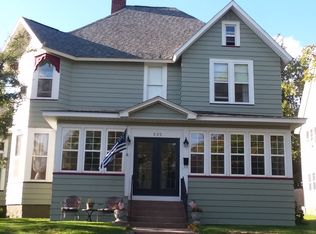 220 W Barnum St, Ishpeming, MI 49849