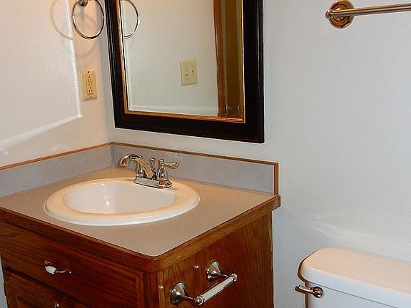 1/2 bath
