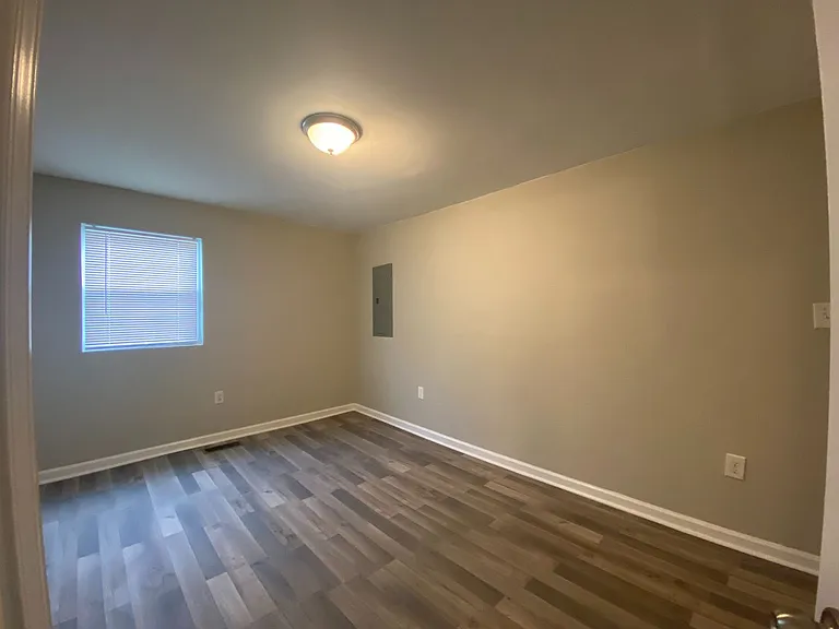 4111 Glory St — Photo 26