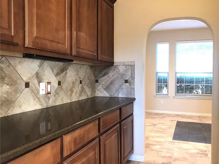 20625 Farm Pond Ln — Photo 6
