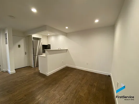 Rented by FirstService Realty (legacy) | media 10