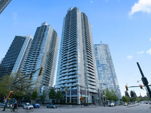 13688 100th Ave #1310, Surrey, BC V3T 0G5