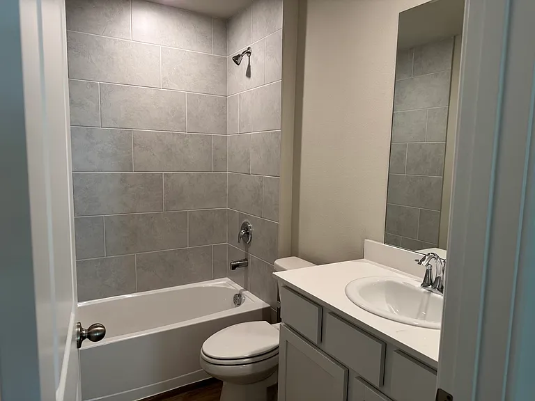 2114 E Toledo St — Photo 10