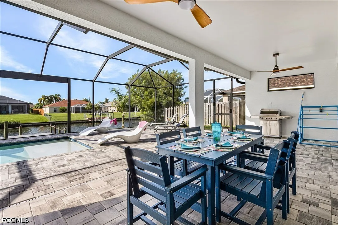3 bed, 2.0 bath, 1679 sqft, $8,460 — Photo 2