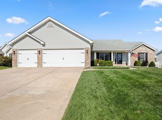359 Fallon Pkwy, Saint Peters, MO 63376