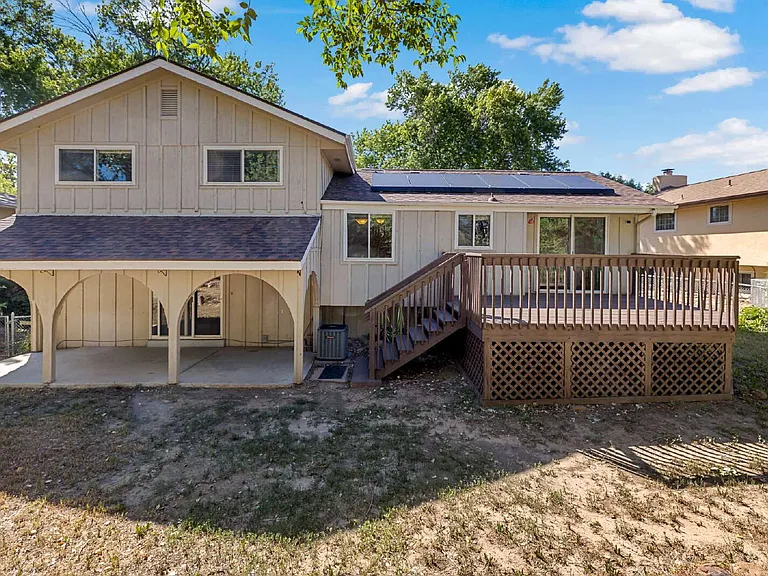 1401 Sanderson Ave — Photo 37