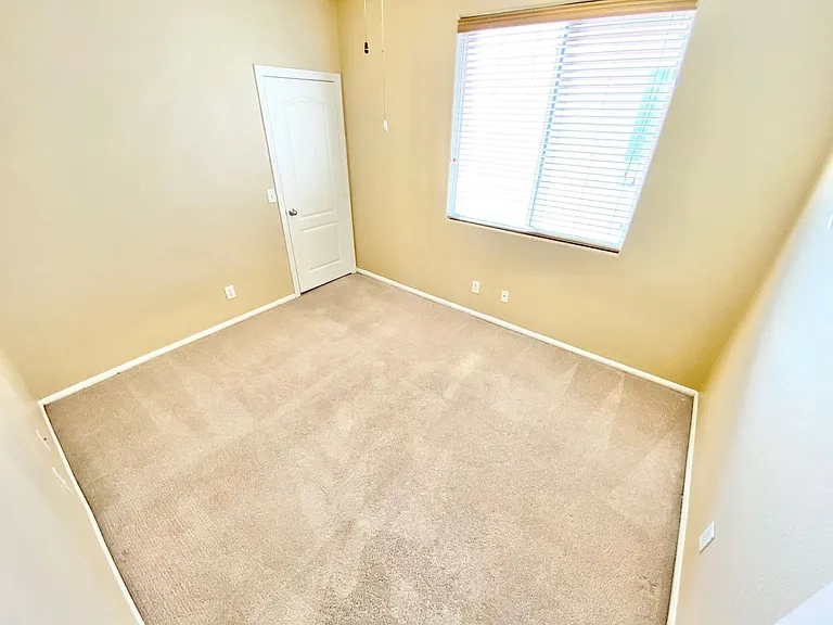 8836 Palm Creek Ct — Photo 14