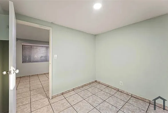 6297 N Orizaba Ave — Photo 9