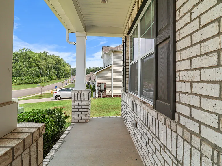 1055 Ross Farms Blvd — Photo 6