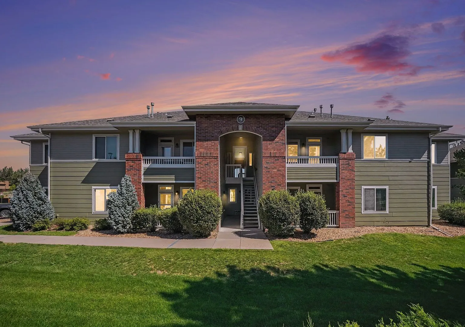 Recently remodeled 2-bedroom, 2-bath home in Littleton, CO — Photo 1