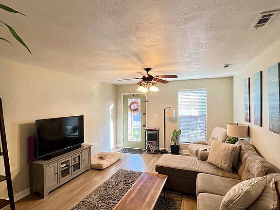 5th image of 2392 Shoal Creek Dr