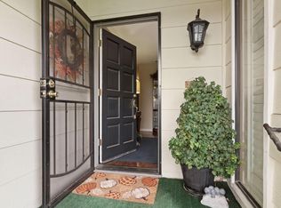 1623 Sutter Ln, Lodi, CA 95240