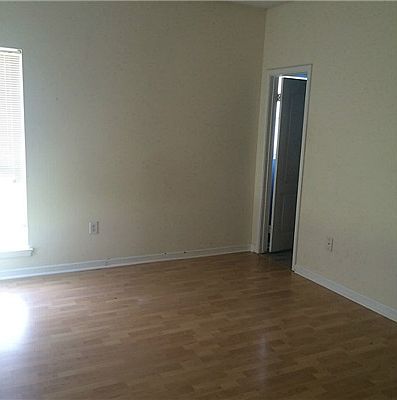5th image of 16344 Clearwater Cir