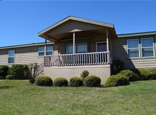 300 Capricorn Dr, Granbury, TX 76049