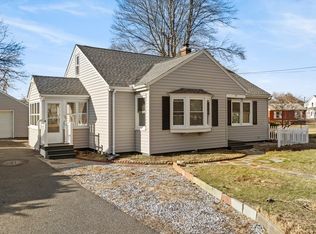 94 Milton St, Springfield, MA 01151