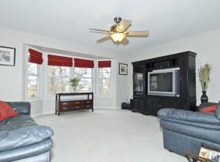 183 Homefield Gardens Dr, O'Fallon, MO 63366