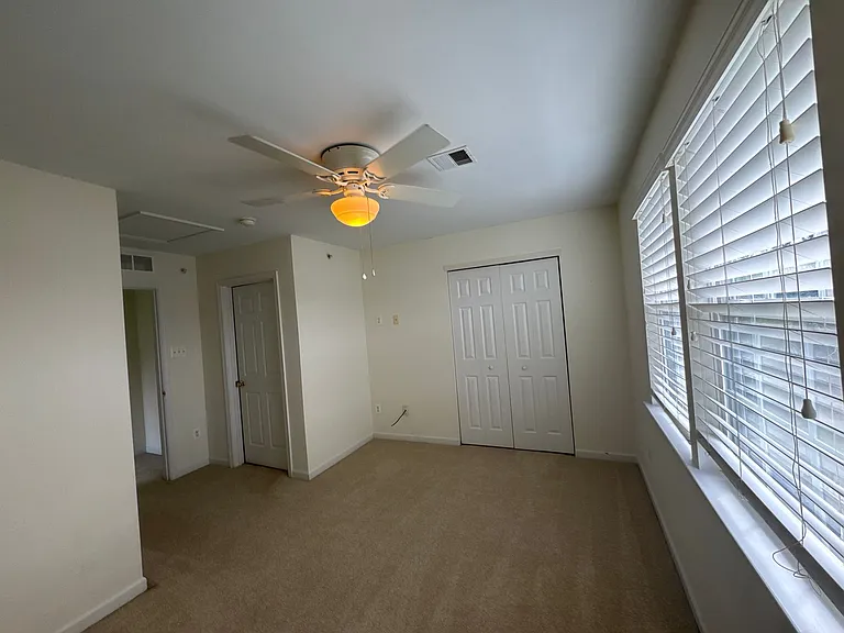 1600 Oakridge Ln — Photo 19
