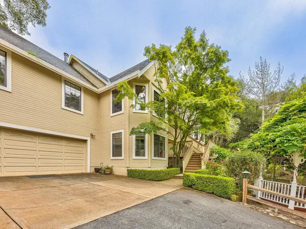 735 Echo Valley Rd #B, Salinas, CA 93907