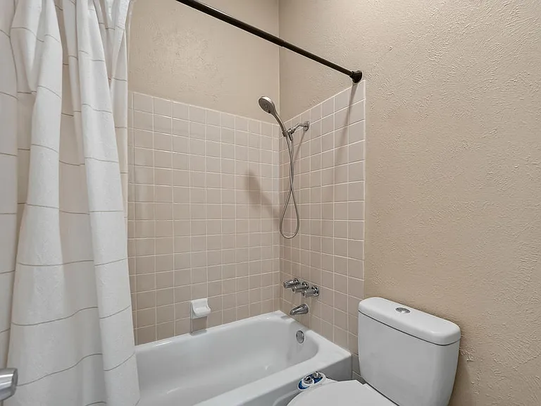 10401 High Hollows Dr #201 — Photo 25