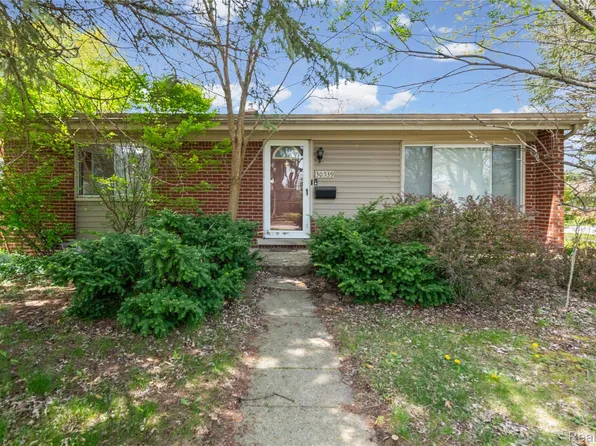 30539 Longfellow Ave, Madison Heights, MI 48071
