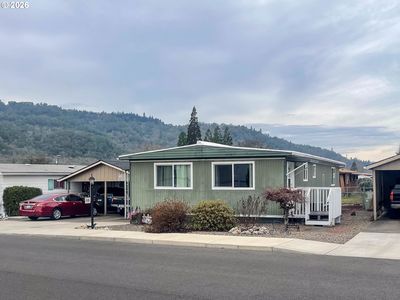 8 NE Mary Ann Ln, Roseburg, OR, 97470