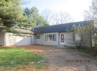 415 Upson Ln, Battle Creek, MI 49017