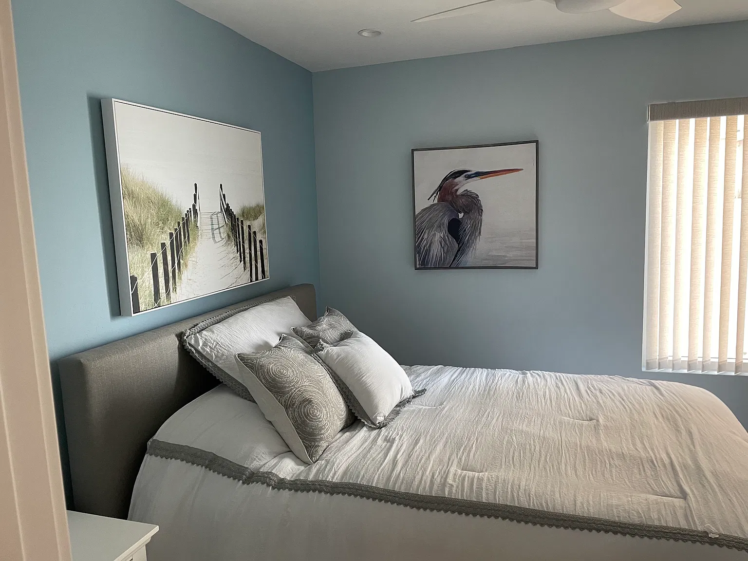 2 bed, 894 sqft, $5,700 — Photo 4