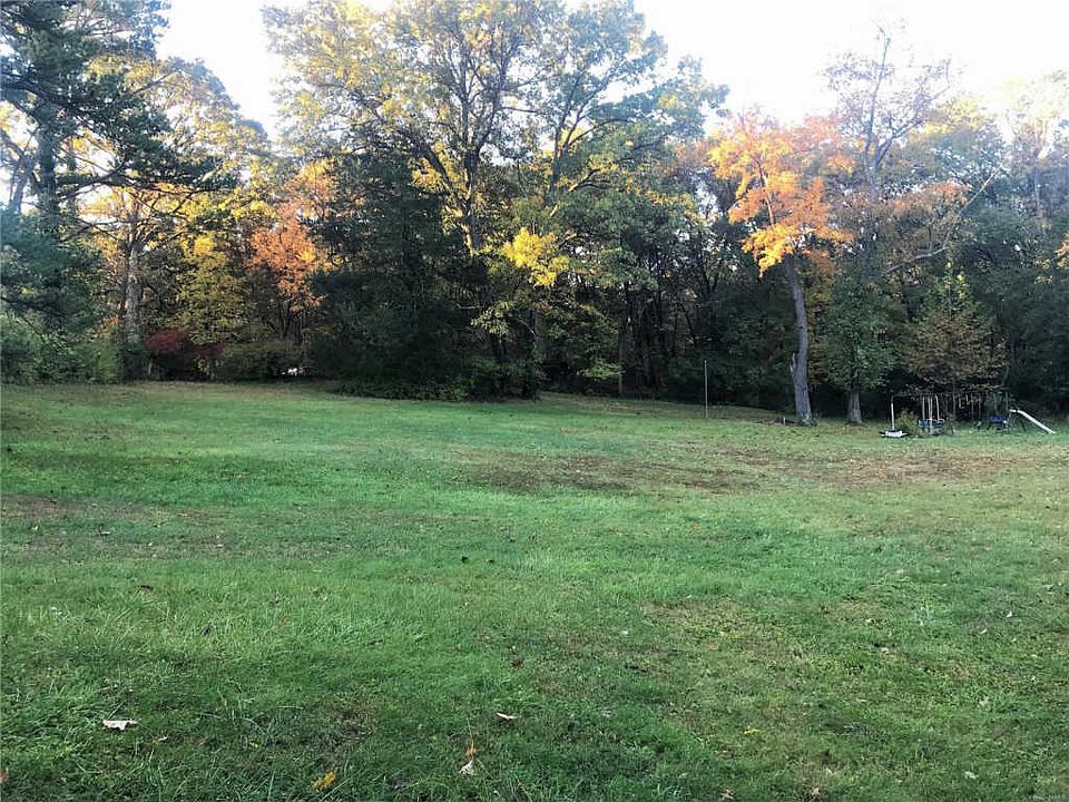 2nd image of 10 Windsor Ln