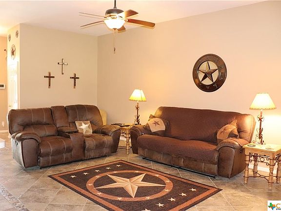 2nd image of 122 Appaloosa Dr