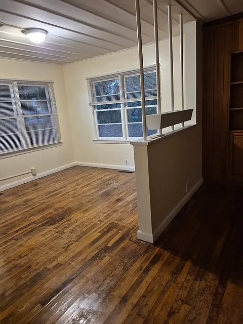 2 bed, 1000 sqft, $1,195 — Photo 2