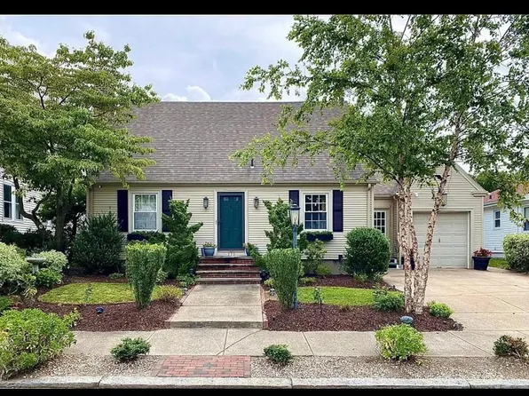 777 Academy Avenue # Fl 2nd, Providence, RI 02908
